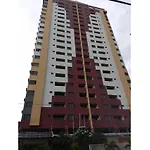 Iracema Travel FLAT1803 Confortável